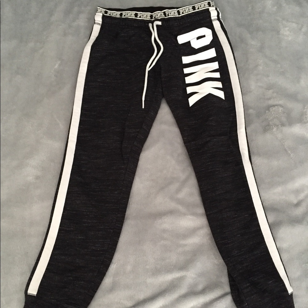 Victoria Secret workout pants 🖤